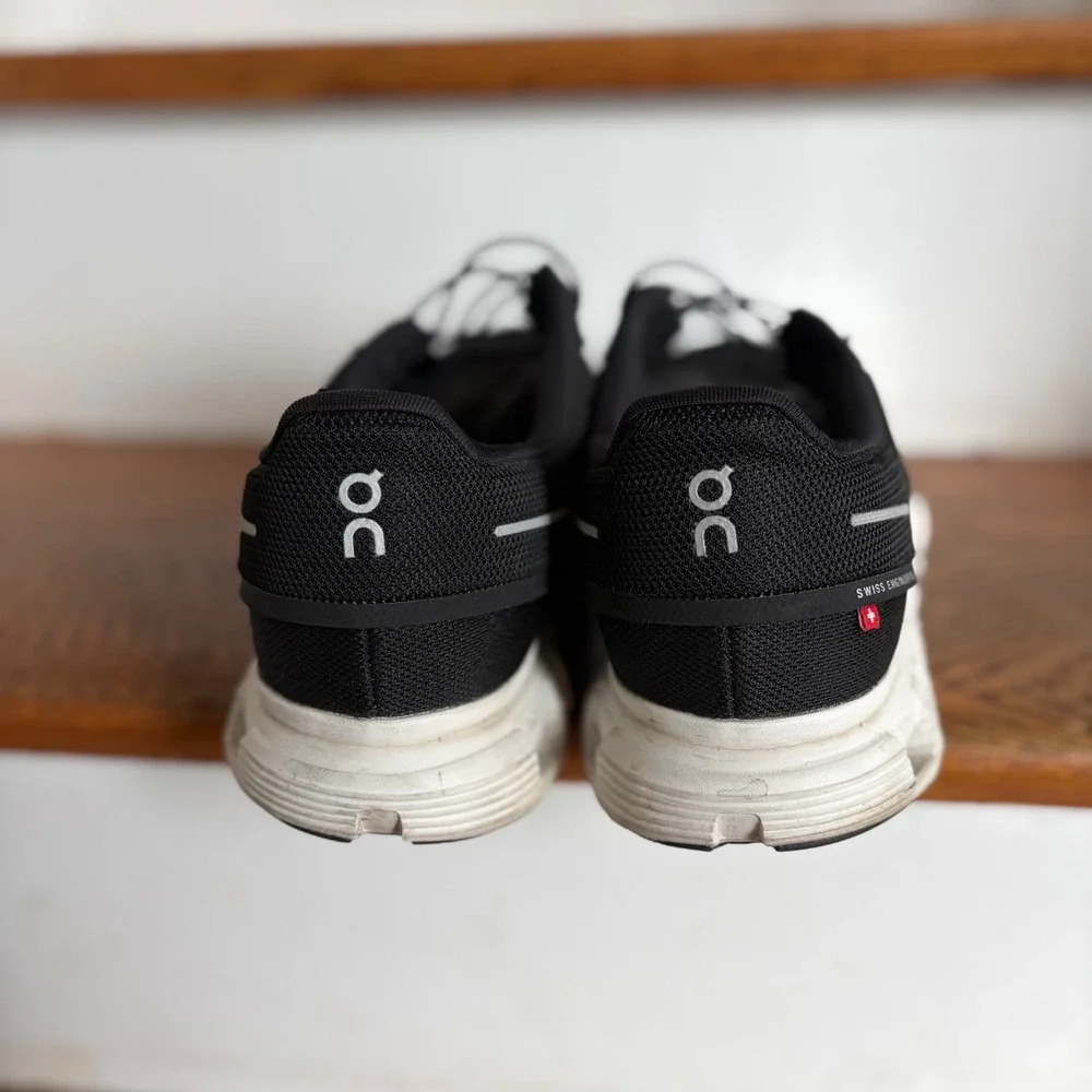 On Cloud 5 Mens Running Shoes Black‎ White Size 14 EUC